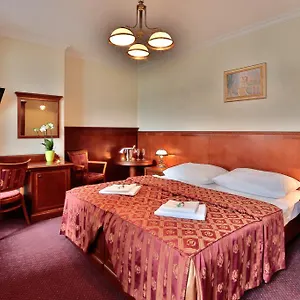 4* Szálloda Arkada