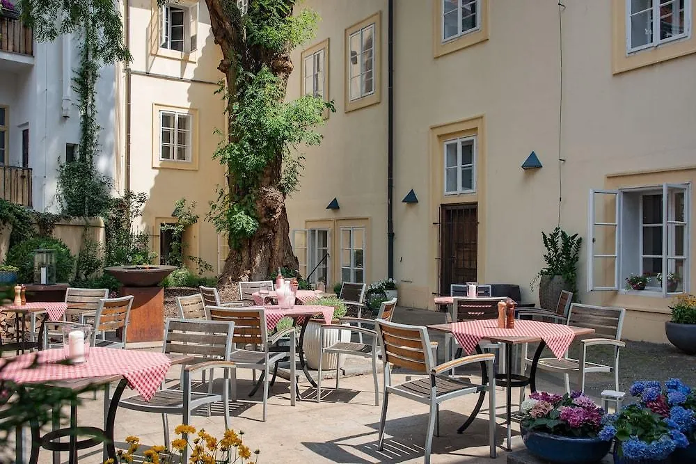 Hotel Monastery Garden Praga 4*,
